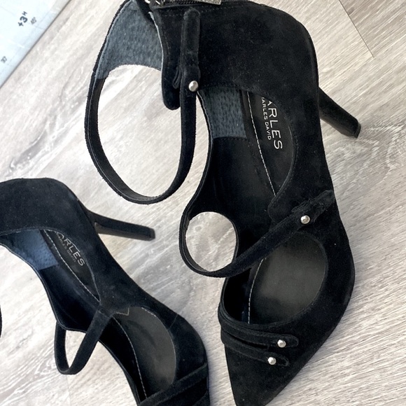 New Suede heels with silver detail, zipper at the back makes them easy to wear. - Picture 2 of 8